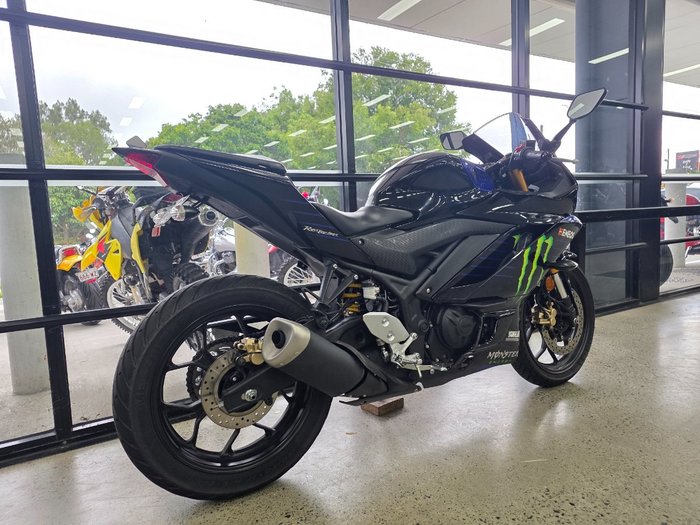 2020 Yamaha YZF-R3 BLACK