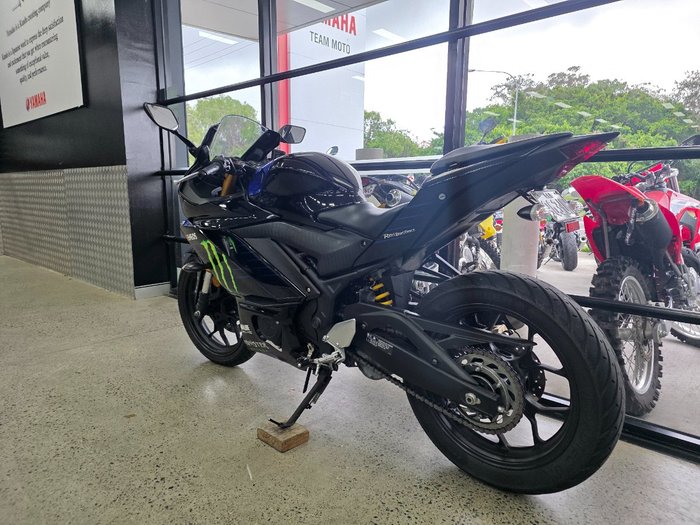 2020 Yamaha YZF-R3 BLACK