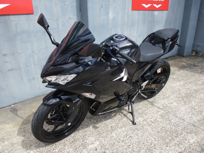 2018 Kawasaki NINJA 400 BLACK