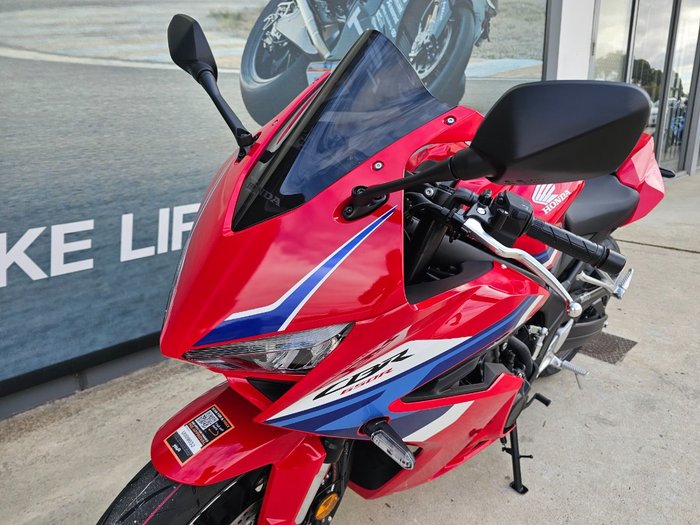 2025 Honda 2025 Honda 650CC CBR650RAC SPORTS Red