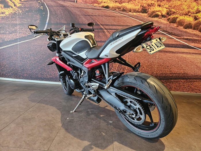 2015 Triumph Street Triple R ABS Street Triple White