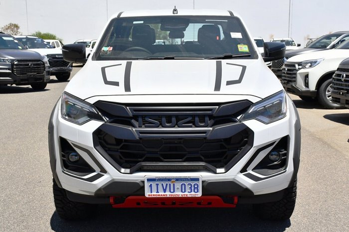 2025 Isuzu D-MAX BLADE