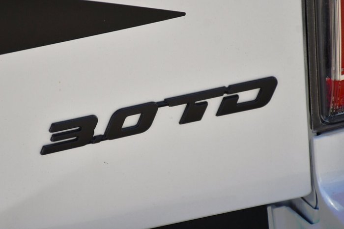 2025 Isuzu D-MAX BLADE