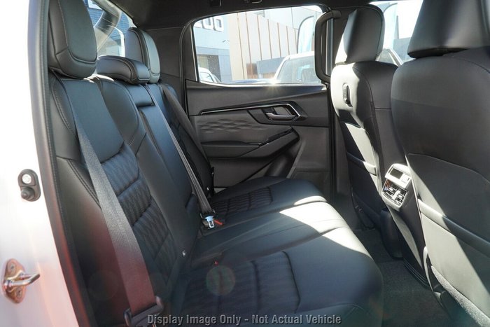 2025 Isuzu D-MAX BLADE