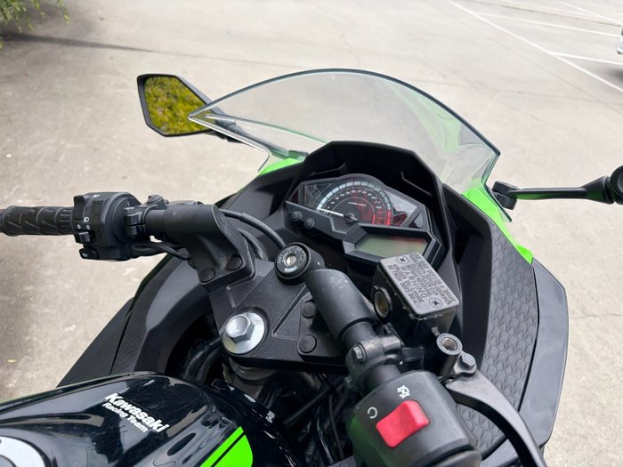 2017 Kawasaki NINJA 300 Green