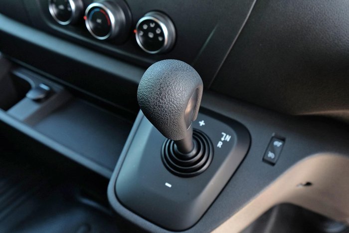 2023 Renault Master Pro 110kW X62 Phase 2 MY23 Mineral White