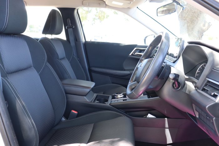 2021 Mitsubishi Outlander ES