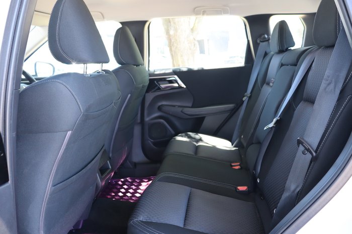 2021 Mitsubishi Outlander ES