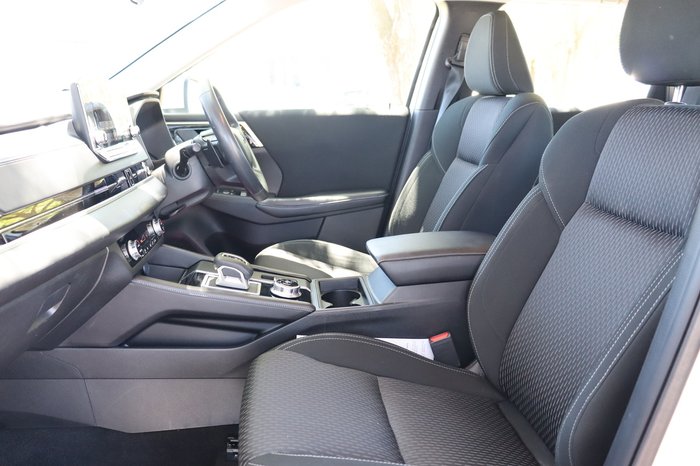 2021 Mitsubishi Outlander ES