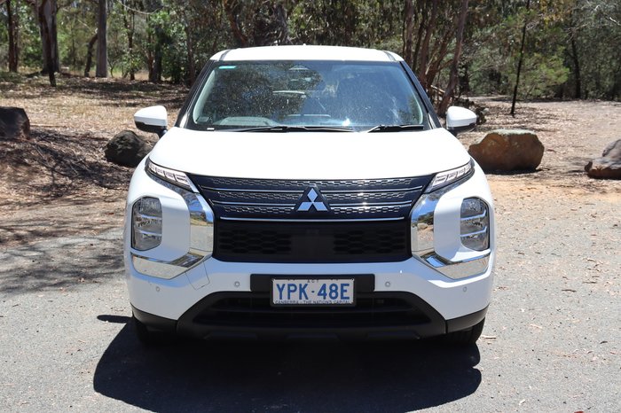 2021 Mitsubishi Outlander ES