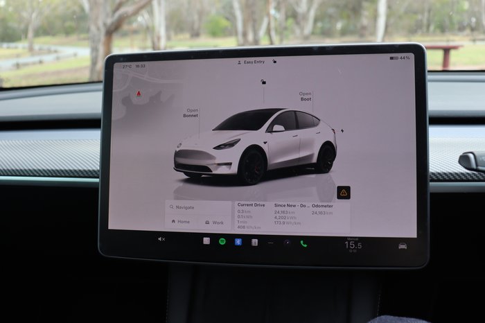 2023 Tesla Model Y Performance