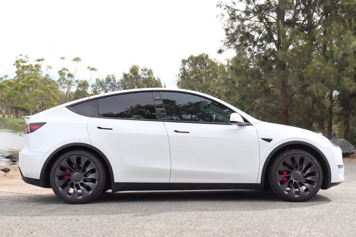 2023 Tesla Model Y Performance