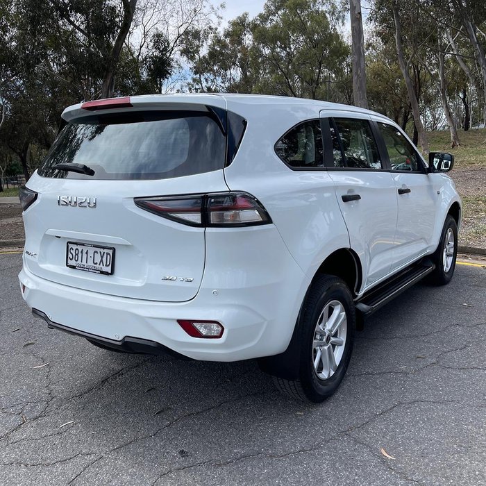 2021 Isuzu MU-X LS-M