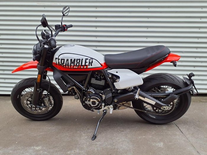 2022 Ducati Scrambler Urban Motard Scrambler