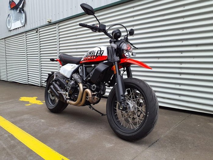 2022 Ducati Scrambler Urban Motard Scrambler