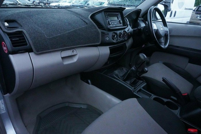 2013 Mitsubishi Triton GLX