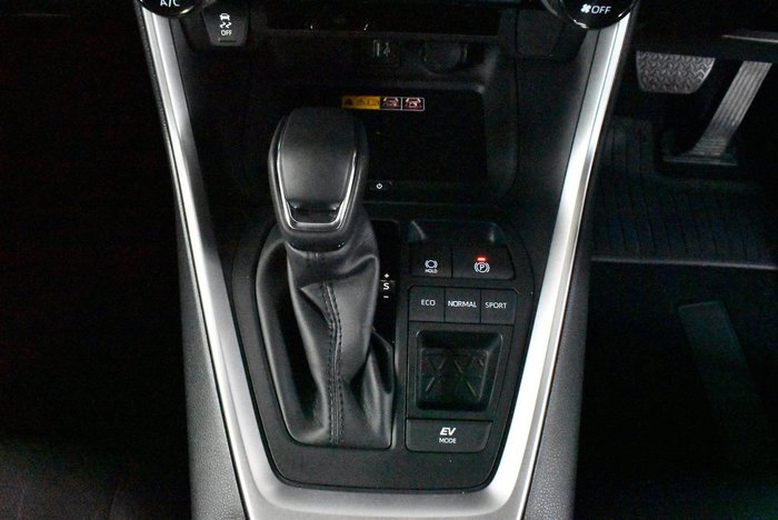 2024 Toyota RAV4 GXL