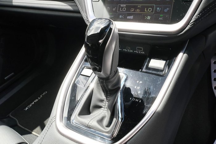 2024 Subaru Outback AWD Touring