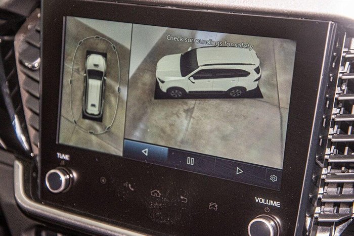 2025 Isuzu MU-X X-TERRAIN