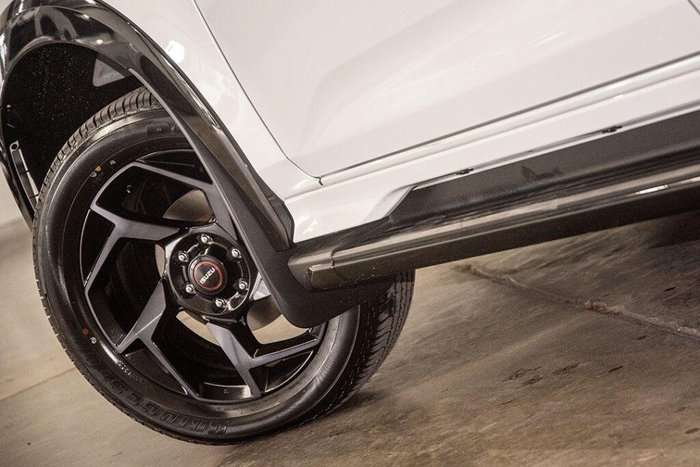 2025 Isuzu MU-X X-TERRAIN