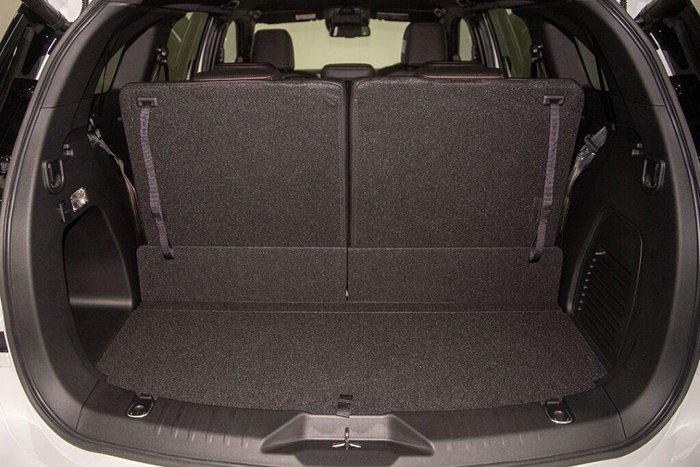 2025 Isuzu MU-X X-TERRAIN