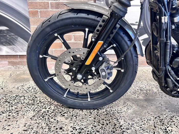 2019 Harley-Davidson Iron 883 (XL883N) Sportster