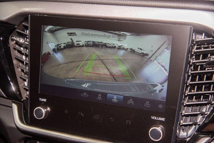 2025 Isuzu MU-X X-TERRAIN