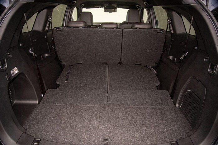 2025 Isuzu MU-X X-TERRAIN