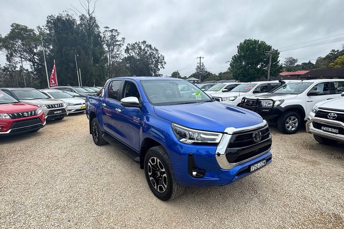 2023 Toyota Hilux SR5