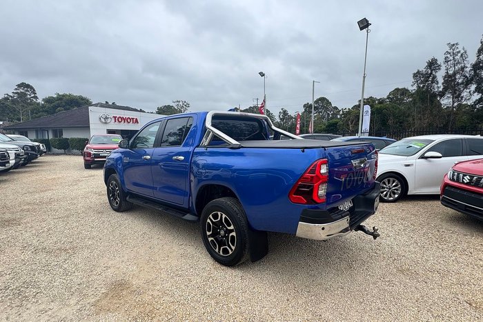 2023 Toyota Hilux SR5