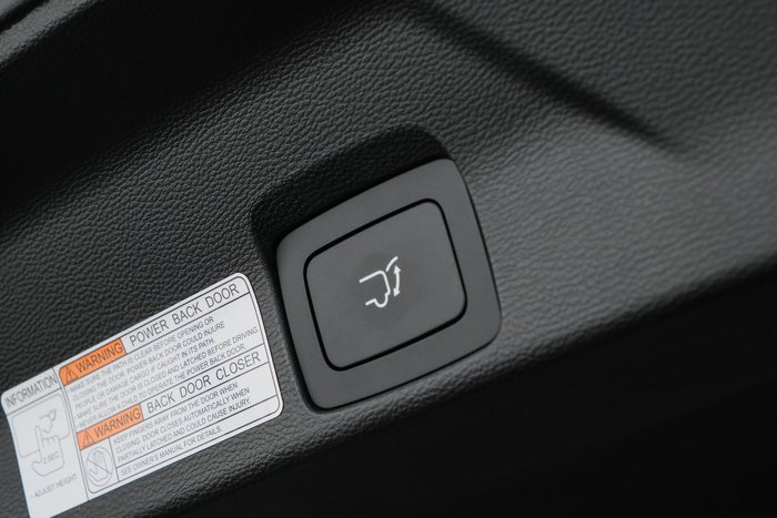 2025 LDV D90 Executive