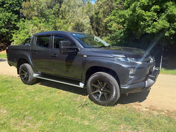 2019 Mitsubishi Triton GLX+