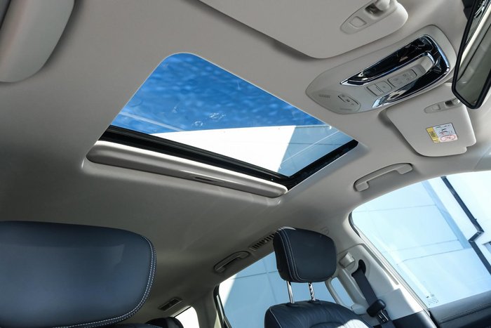 2025 LDV D90 Executive