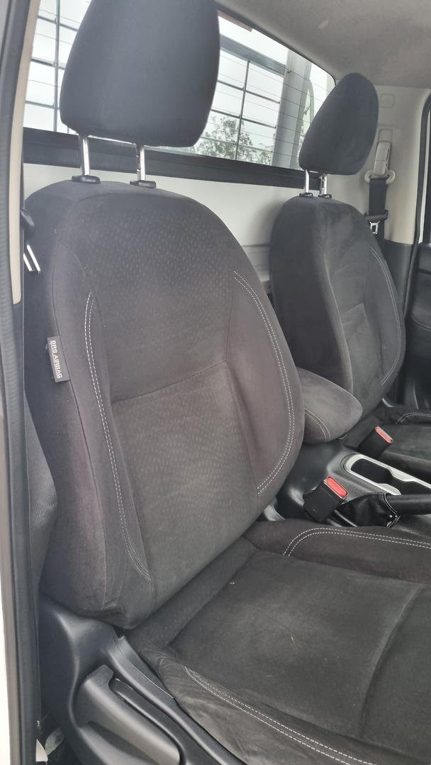 2019 Nissan Navara RX