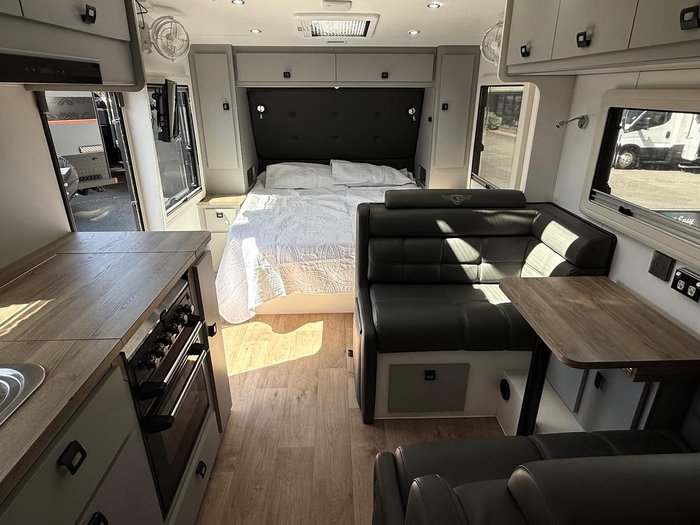 2022 JB Caravans 19'6 Dirt Roader Xtreme