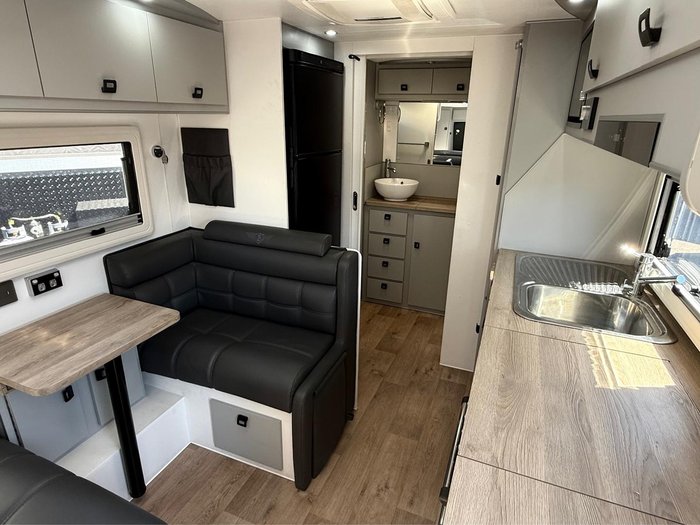 2022 JB Caravans 19'6 Dirt Roader Xtreme