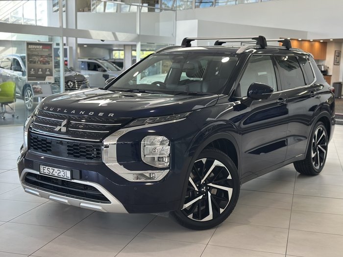 2022 Mitsubishi Outlander Exceed