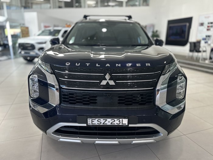 2022 Mitsubishi Outlander Exceed