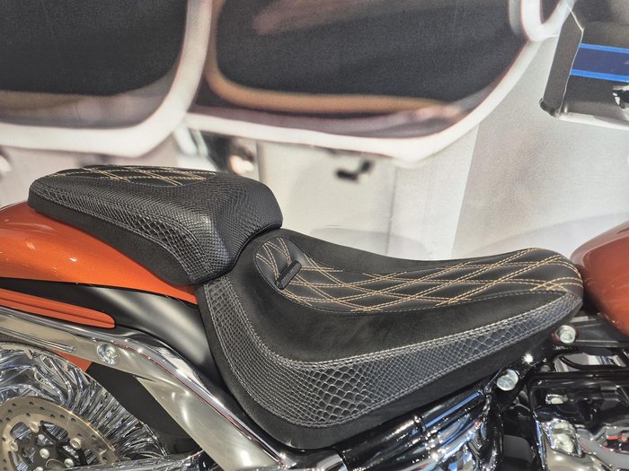 2019 Harley-Davidson Breakout 114 (FXBRS) Softail Orange