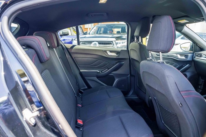 2019 Ford Focus ST-Line