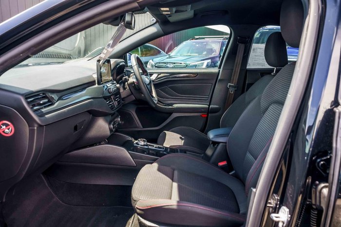 2019 Ford Focus ST-Line