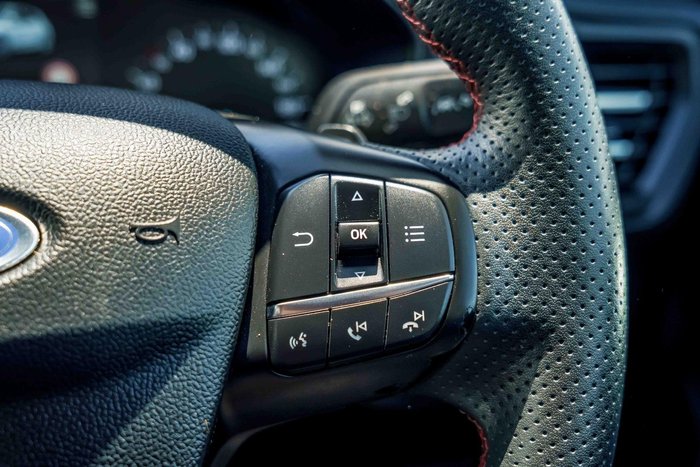 2019 Ford Focus ST-Line