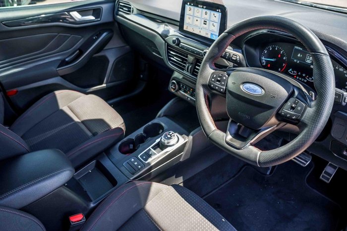 2019 Ford Focus ST-Line