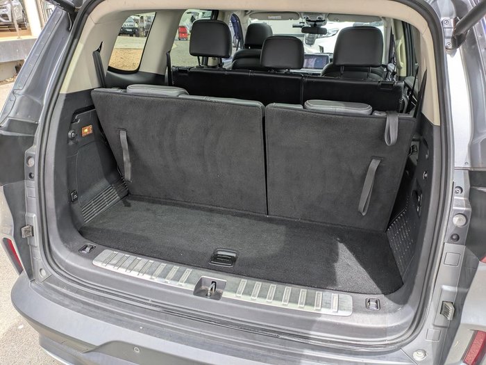 2021 LDV D90 Executive