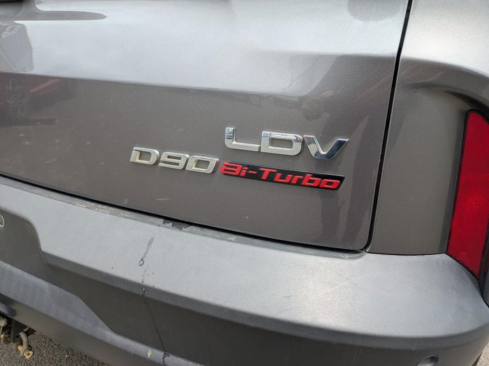 2021 LDV D90 Executive