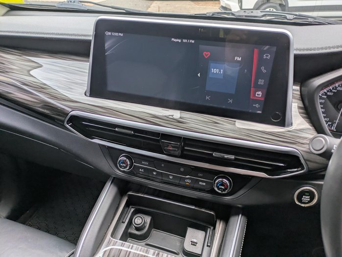 2021 LDV D90 Executive