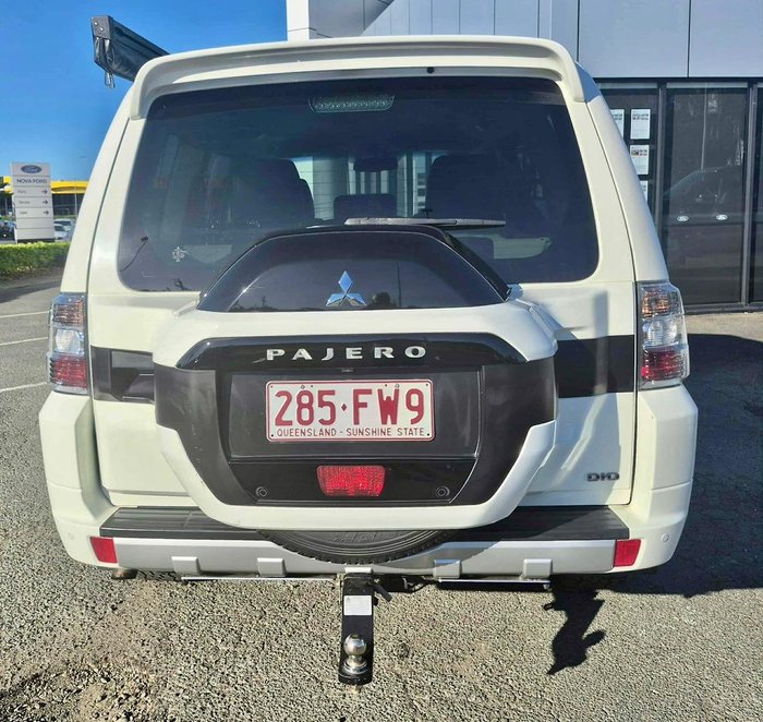 2016 Mitsubishi Pajero GLS