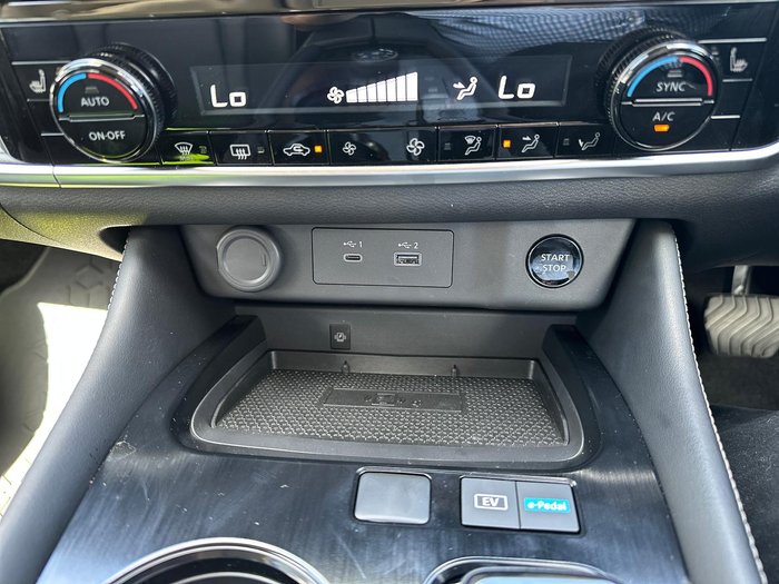 2025 Nissan X-TRAIL ST-L e-POWER