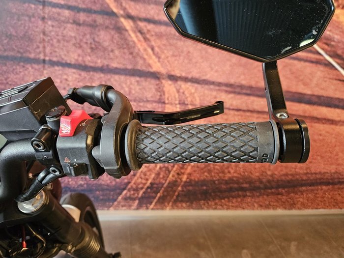 2016 Yamaha XSR700 (MTM660LA) XSR Silver