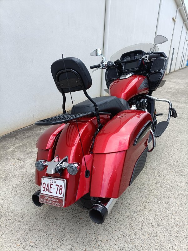 2021 INDIAN CHALLENGER LIMITED INDY RED